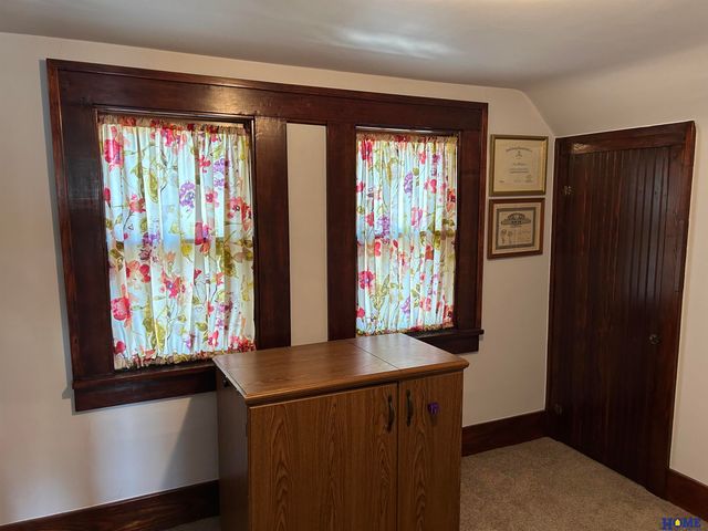 3835 S 16th Street, Lincoln, NE 68502