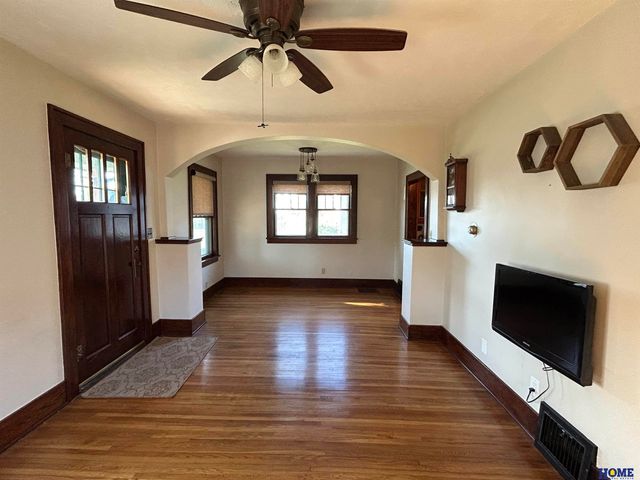 3835 S 16th Street, Lincoln, NE 68502