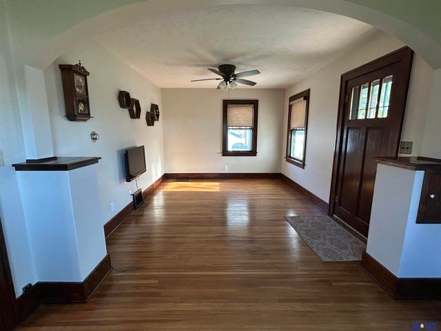3835 S 16th Street, Lincoln, NE 68502