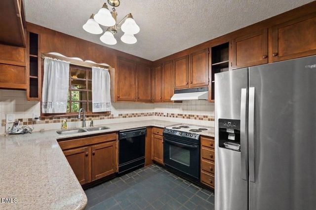 9001 Old Creedmoor Road, Raleigh, NC 27613