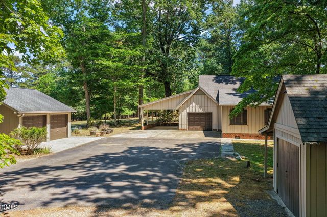 9001 Old Creedmoor Road, Raleigh, NC 27613