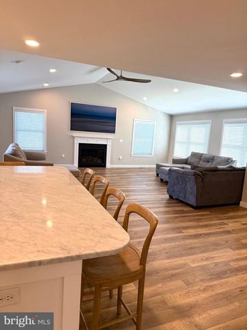 1805 BOXWOOD COVE, Palmyra, PA 17078