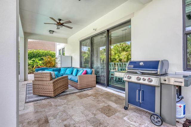 1047 Ember Ridge Run, Loxahatchee, FL 33470