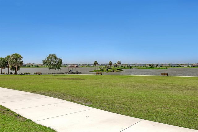 1047 Ember Ridge Run, Loxahatchee, FL 33470