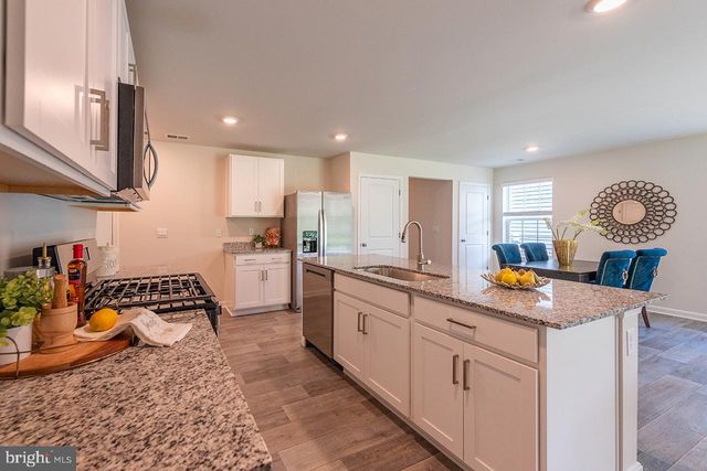 5213 CROOKED LN, Stephens City, VA 22655