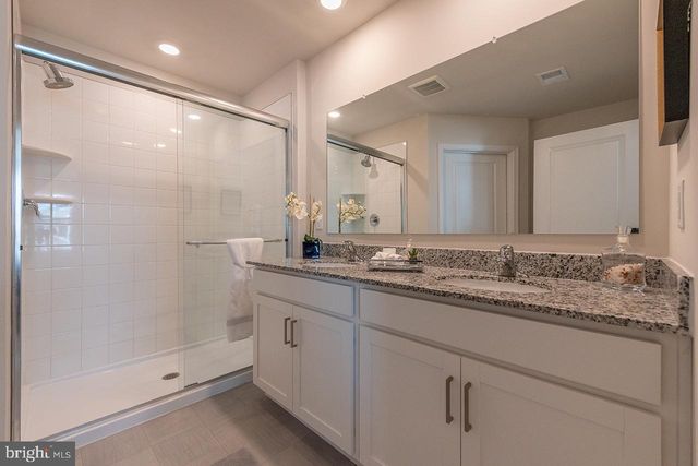 5213 CROOKED LN, Stephens City, VA 22655