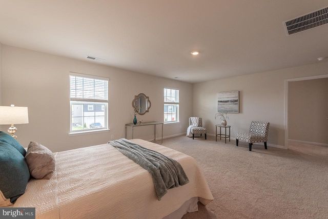5213 CROOKED LN, Stephens City, VA 22655