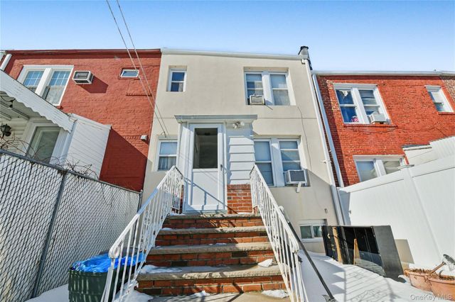 6537 77th Place, Middle Village, NY 11379