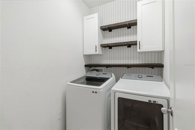 3053 RED HAWK LANE, Kissimmee, FL 34743