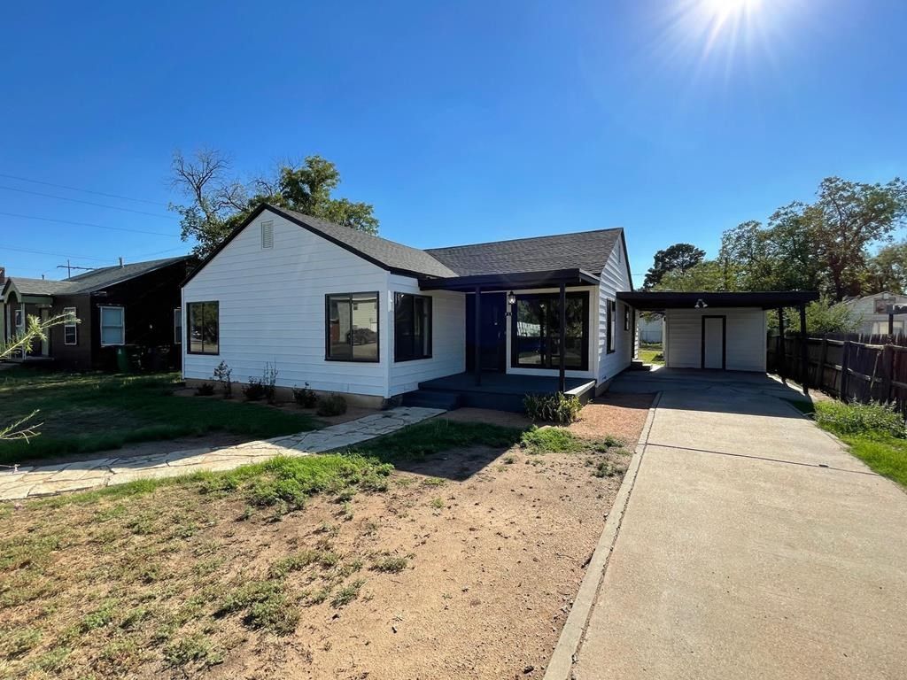 Image 2 of property listing at 711 N Monroe Street, San Angelo, TX 76901