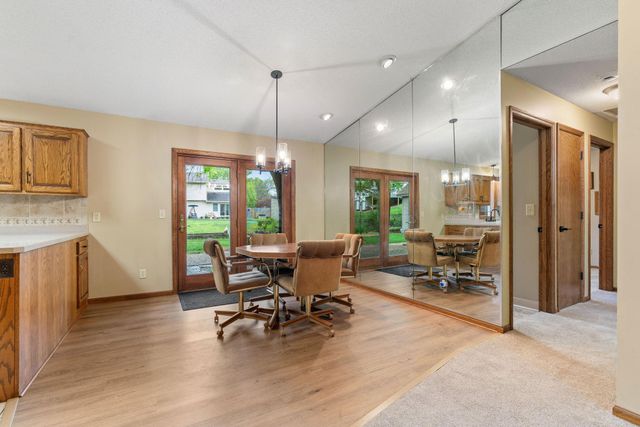 9069 Jeffery Avenue S, Cottage Grove, MN 55016