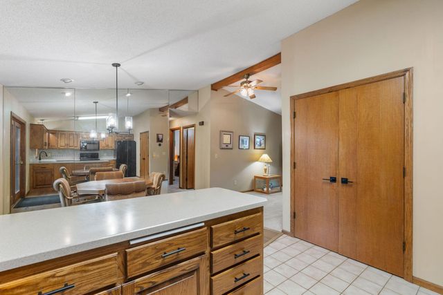 9069 Jeffery Avenue S, Cottage Grove, MN 55016