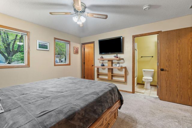 9069 Jeffery Avenue S, Cottage Grove, MN 55016