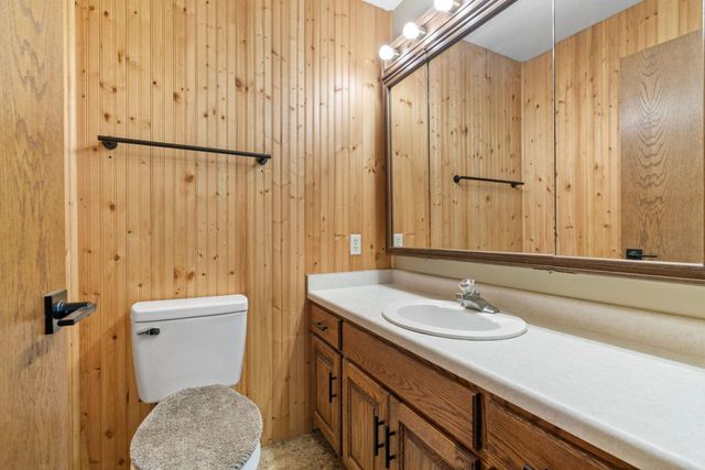 9069 Jeffery Avenue S, Cottage Grove, MN 55016
