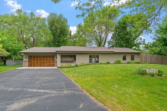 9069 Jeffery Avenue S, Cottage Grove, MN 55016