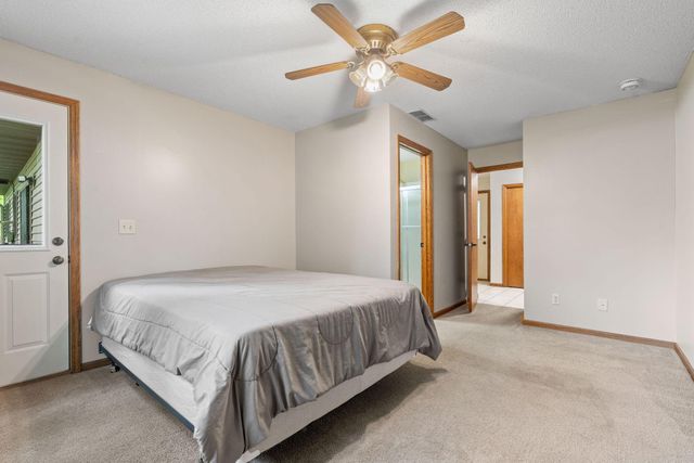 9069 Jeffery Avenue S, Cottage Grove, MN 55016