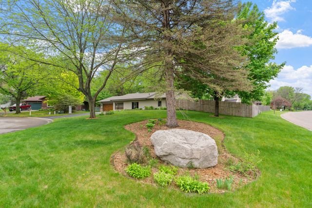 9069 Jeffery Avenue S, Cottage Grove, MN 55016