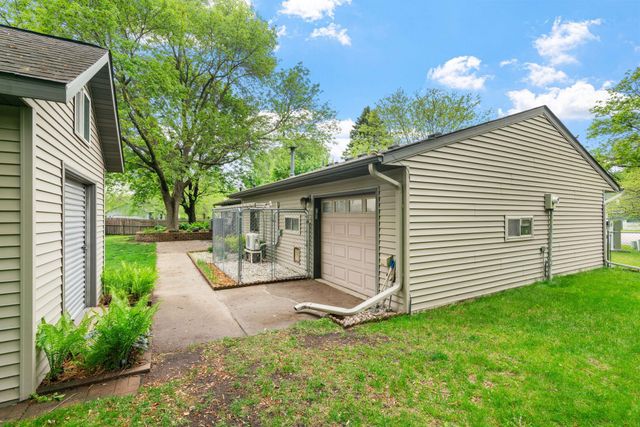 9069 Jeffery Avenue S, Cottage Grove, MN 55016