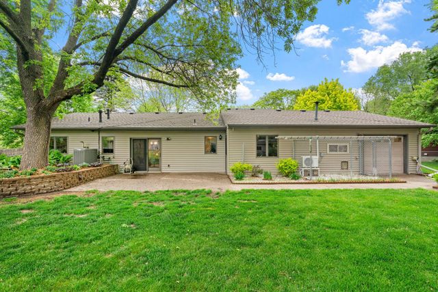 9069 Jeffery Avenue S, Cottage Grove, MN 55016