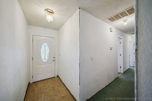1404 N Dogwood Street, Owasso, OK 74055