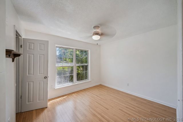 1404 N Dogwood Street, Owasso, OK 74055