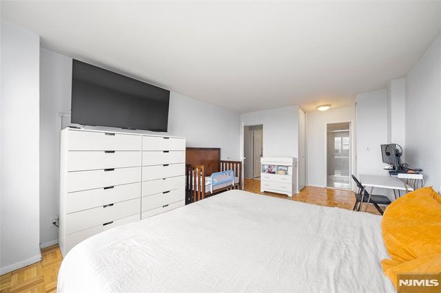 2100 Linwood 17C, Fort Lee, NJ 07024