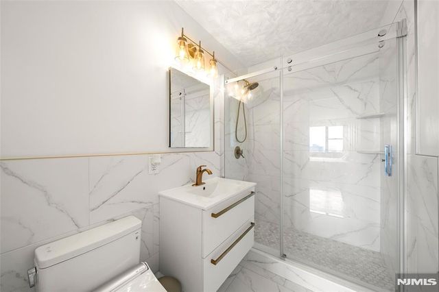 2100 Linwood 17C, Fort Lee, NJ 07024