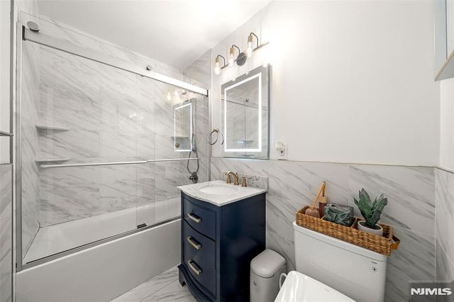 2100 Linwood 17C, Fort Lee, NJ 07024