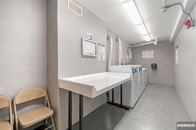 2100 Linwood 17C, Fort Lee, NJ 07024
