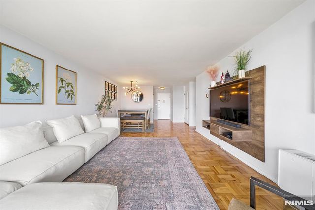 2100 Linwood 17C, Fort Lee, NJ 07024
