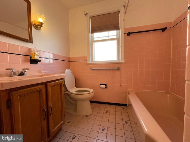 7940 CHURCH ROAD, Jenkintown, PA 19046