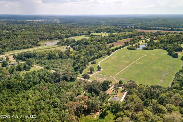 1288 Saint Paul Road, Byhalia, MS 38611