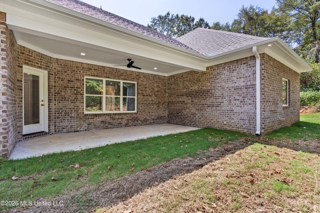 1288 Saint Paul Road, Byhalia, MS 38611