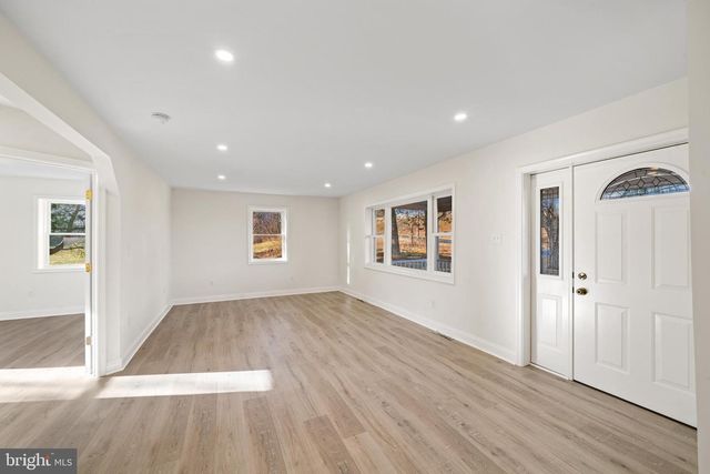 5209 WOODVILLE RD, Mt Airy, MD 21771