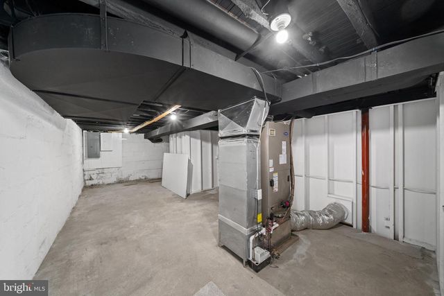 5209 WOODVILLE RD, Mt Airy, MD 21771