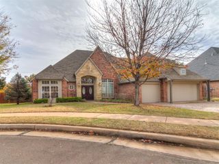 516 Conquistador Court, Edmond, OK 73025