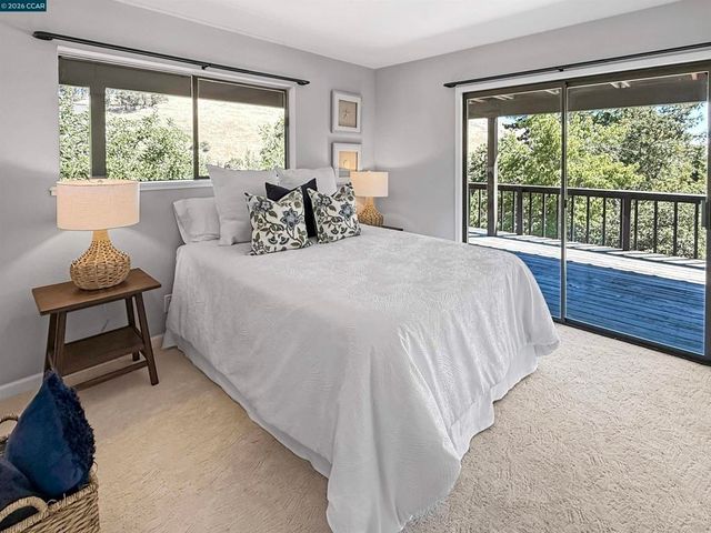 130 Hillcroft Way, Walnut Creek, CA 94597