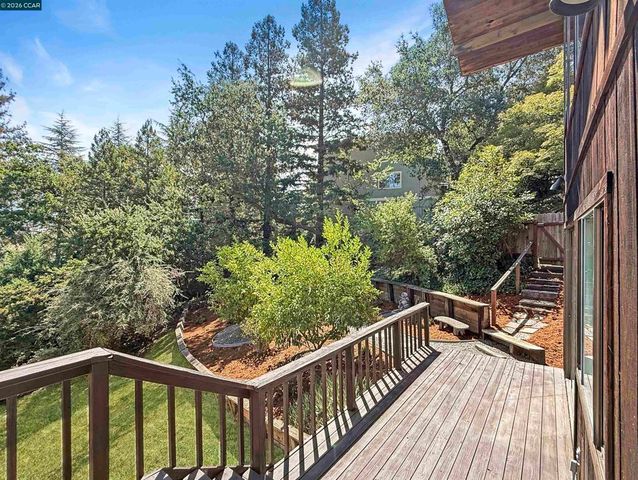 130 Hillcroft Way, Walnut Creek, CA 94597