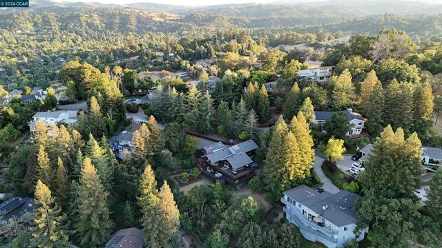 130 Hillcroft Way, Walnut Creek, CA 94597