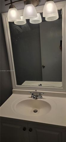 10006 NW 6th St 101, Pembroke Pines, FL 33024