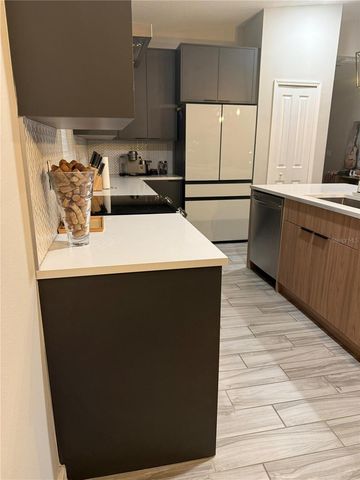 2023 WHITE AVENUE, Orlando, FL 32806