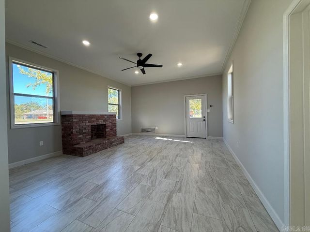 2007 W Union Avenue, Wynne, AR 72396