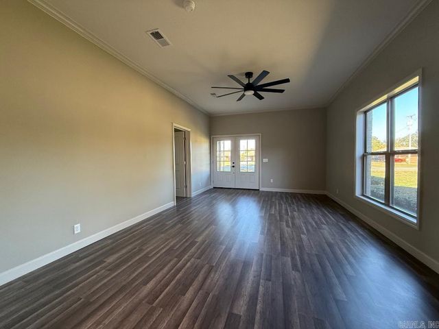 2007 W Union Avenue, Wynne, AR 72396