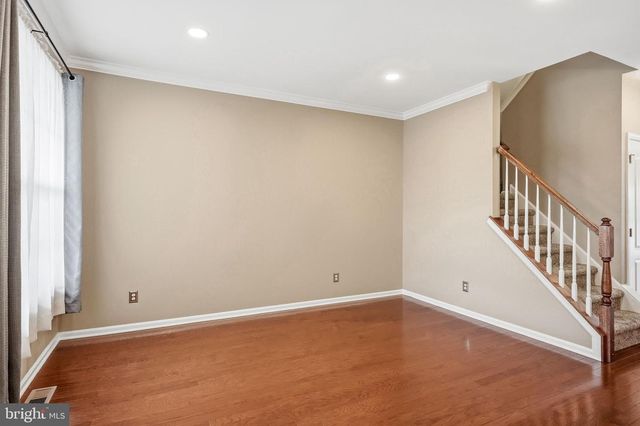 53 OVERLOOK DR, Mount Laurel, NJ 08054