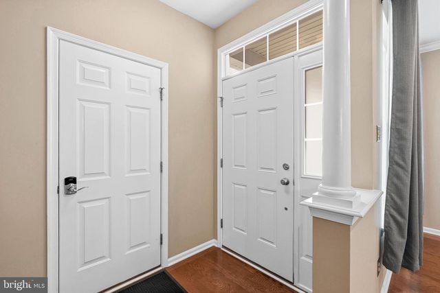 53 OVERLOOK DR, Mount Laurel, NJ 08054