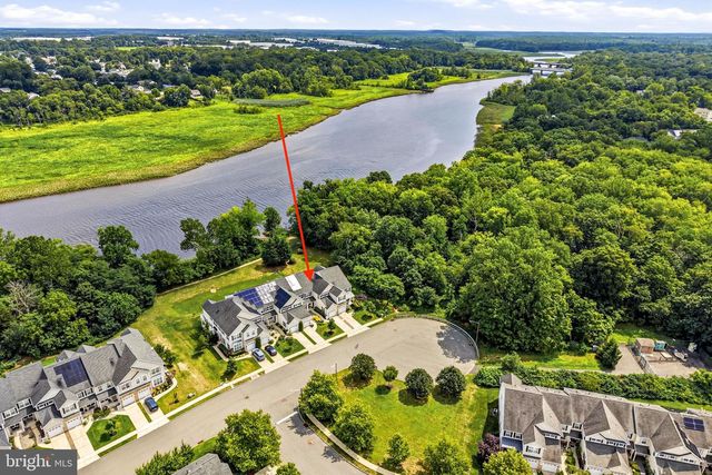 53 OVERLOOK DR, Mount Laurel, NJ 08054