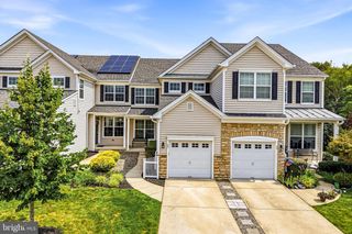 53 OVERLOOK DR, Mount Laurel, NJ 08054