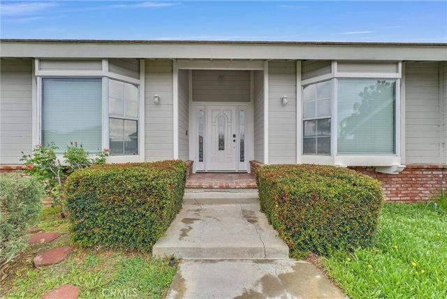 30279 Clear Water, Canyon Lake, CA 92587