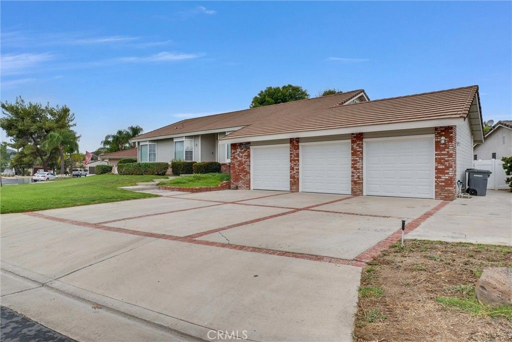 30279 Clear Water, Canyon Lake, CA 92587