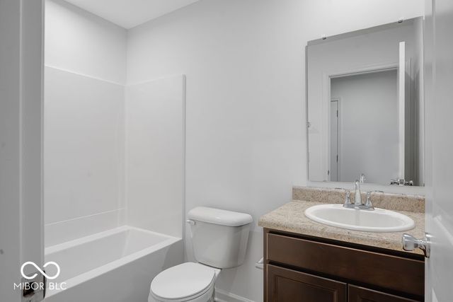 8719 Hollander Drive, Camby, IN 46113